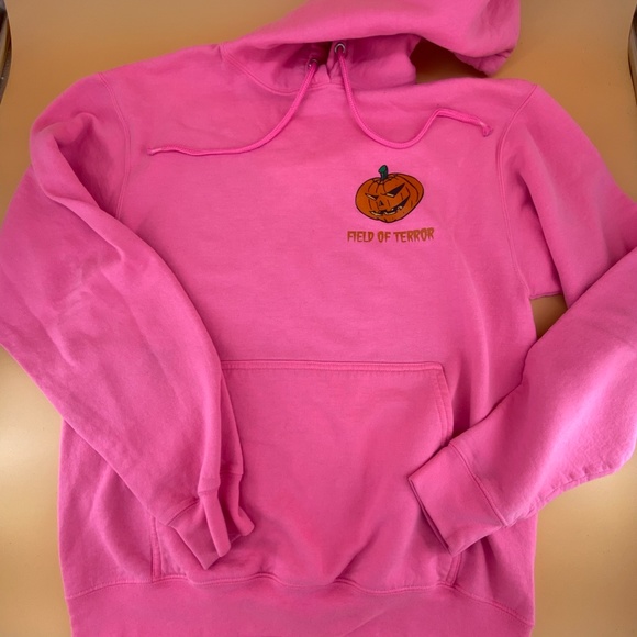 Field of Terror (East Windsor, NJ) Hot Pink Halloween Fright Night Sweatshirt - Picture 3 of 4